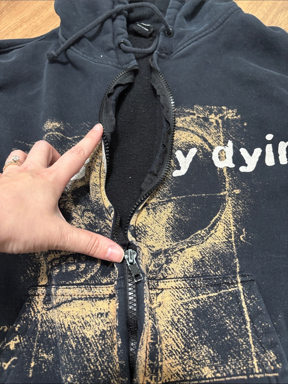 As I Lay Dying Graphic Distressed Zip-Up Hoodie Size Large - Picture 10 of 14
